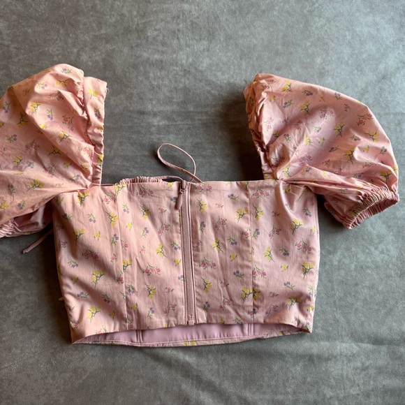 House of CB Pink Floral Puff Sleeve Top - Picture 3 of 9